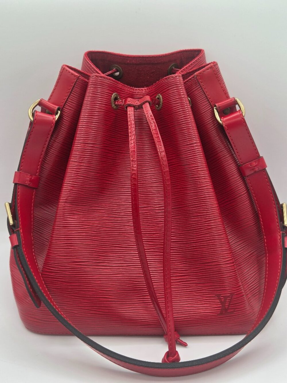 Louis Vuitton Epi Petit Noé Bucket Bag – Castilian Red Leather
